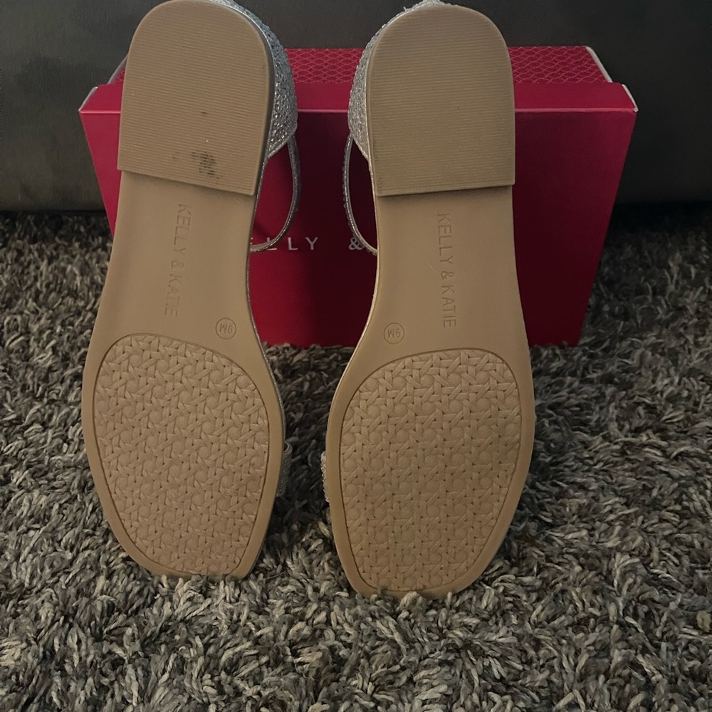 Kelly & Katie Glittering Silver Sandals - Picture 4 of 12